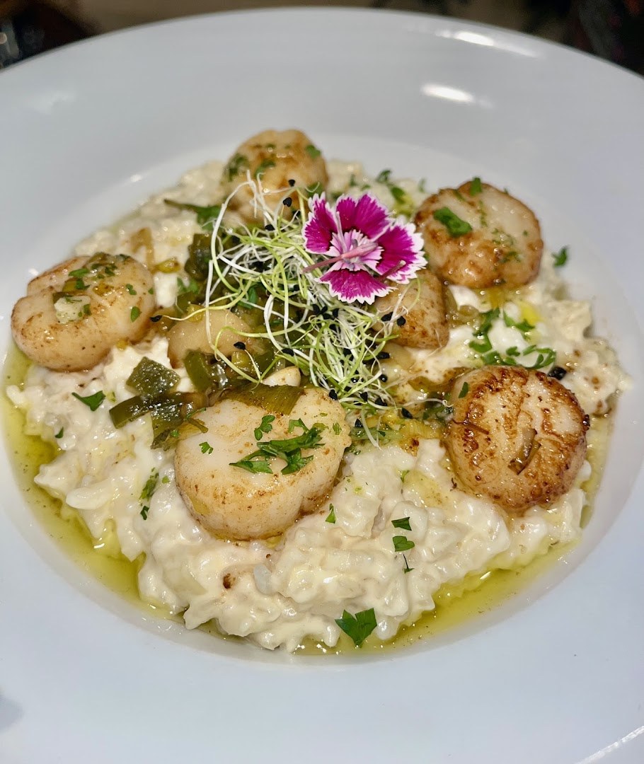 Le Romarin, risotto crémeux aux noix de Saint-Jacques snackées